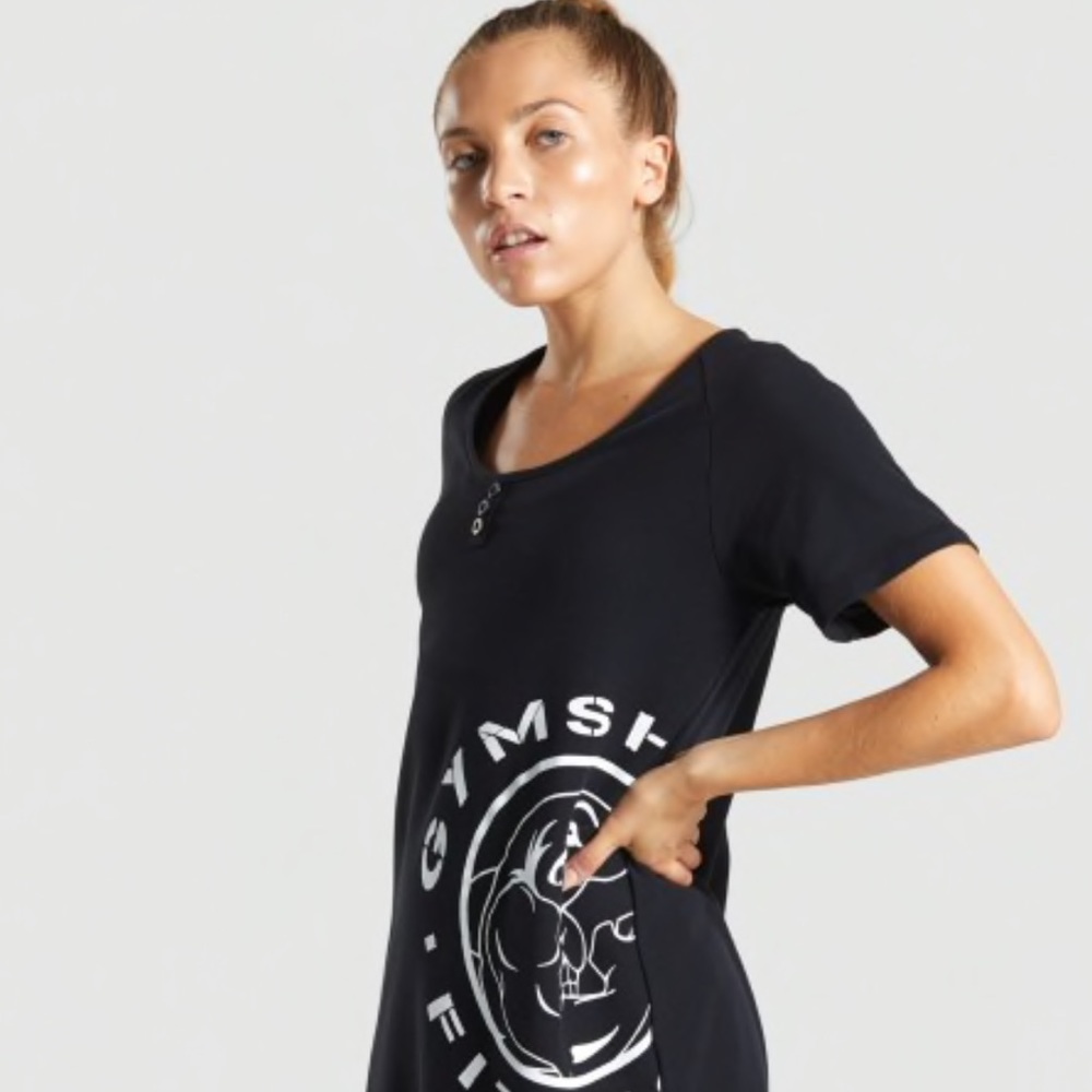 💙NWT💙GymShark Fitness Legacy Longline Tee